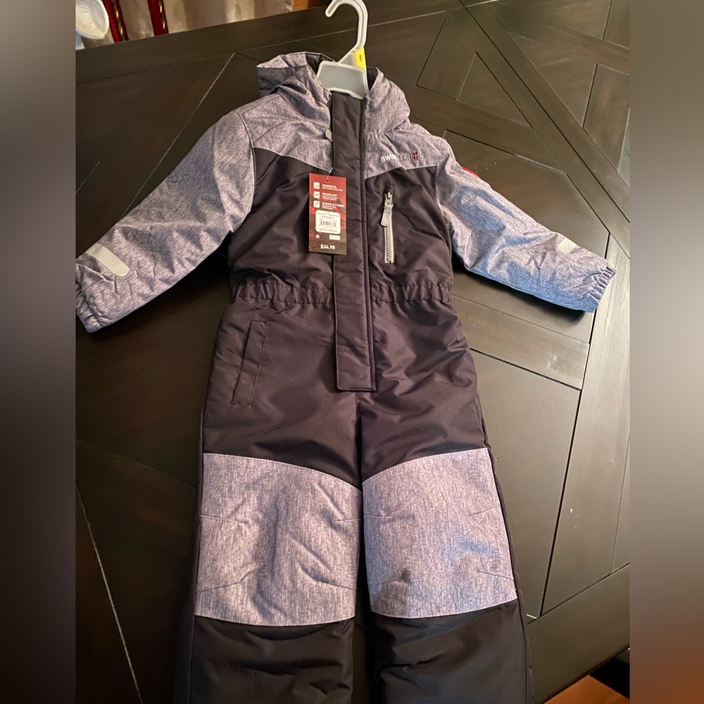 Swiss Tech Toddler snow suit. 3T Black and Grey. Brand new!